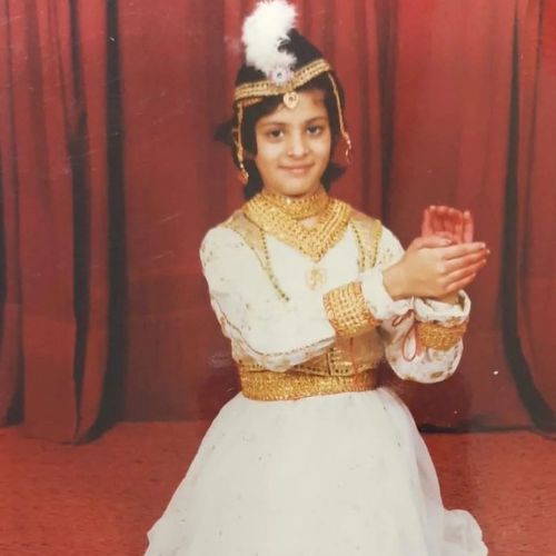 Anjana Sukhani's childhood image