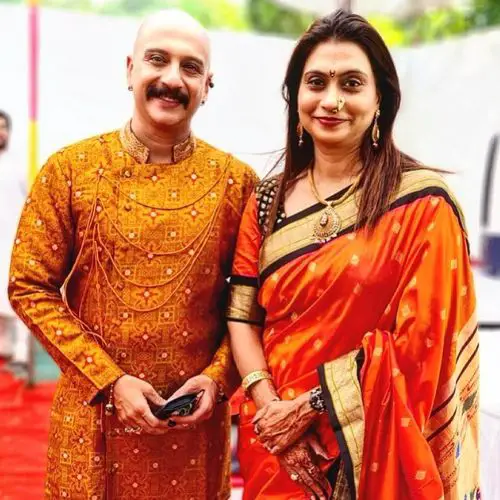 Amol with his wife