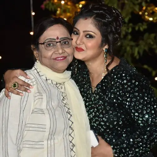 Moyna with her mother