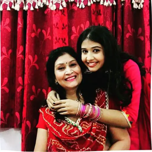Prerna Sharma with her mother Sumitra Sharma