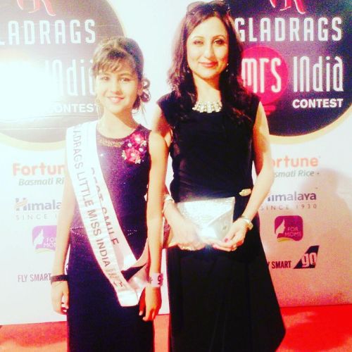Anushka won the title of Gladrags Little Miss India