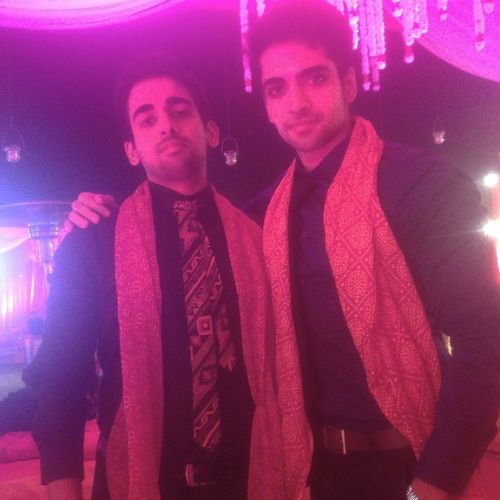 Aakash Ahuja with his elder brother