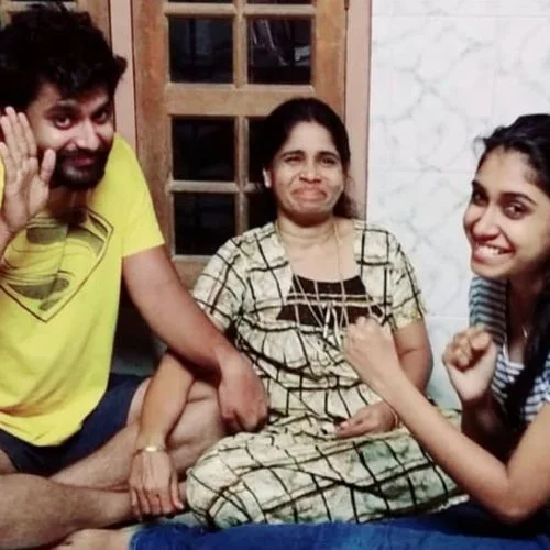 Jishnu Menon with mother and daughter