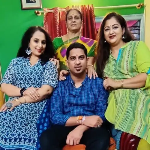 Rekha Krishnappa with her mother, sister and brother