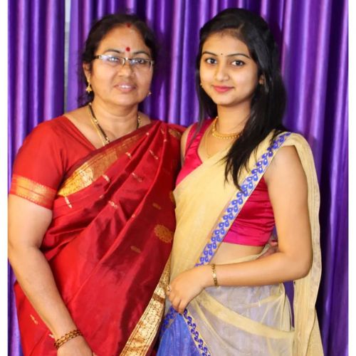 Shilpa with her mother
