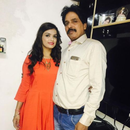 Aashi with her father