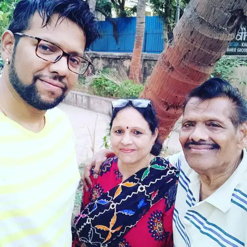 Sandeep Thakur with his parents