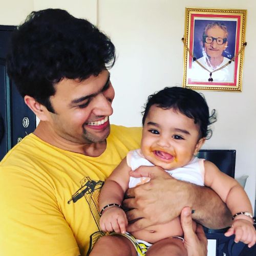 Amit Bhanushali with his daughter