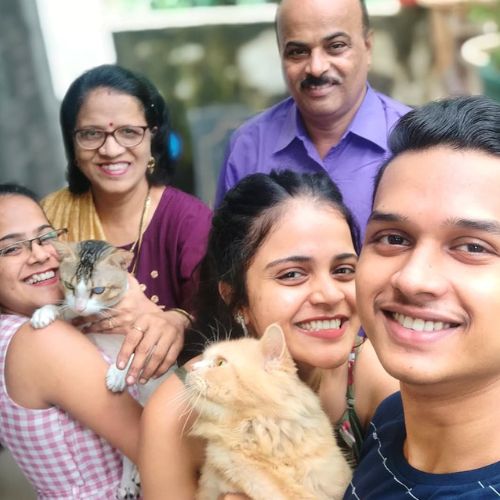 Bhagyashree with her family