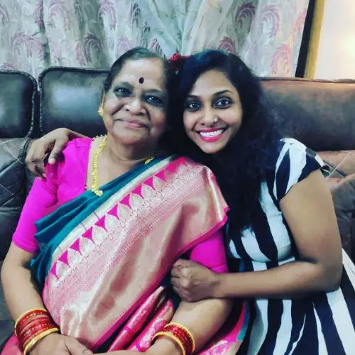 Megha with her mother (1)