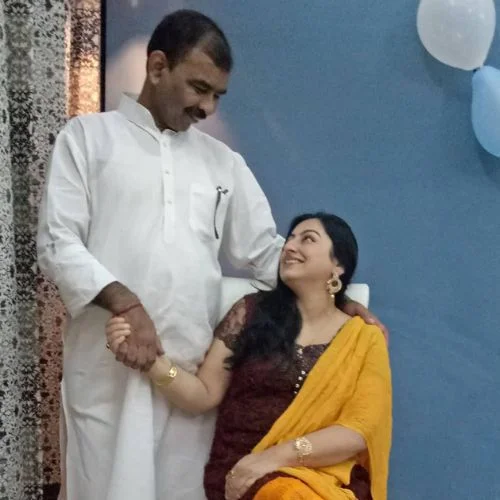 Shivika's parents