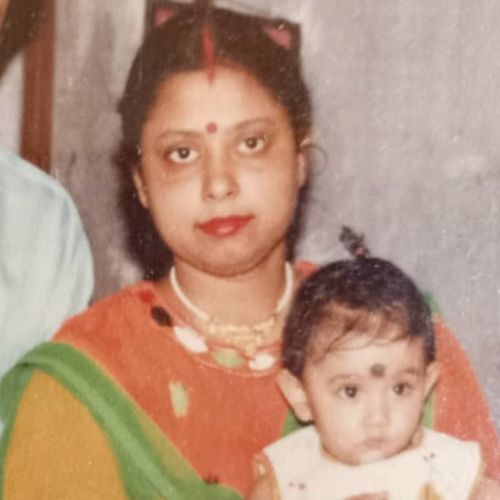 Roshni Tanwi Bhattacharya's childhood image with her mother