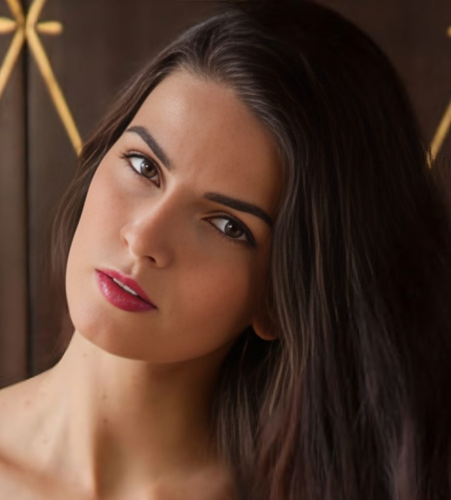 Cynthia Hill (Actress) Height, Weight, Age, Biography, Wikipedia