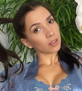 Neiva Mara (Actress) Age, Wikipedia, Height, Weight, Biography, Videos