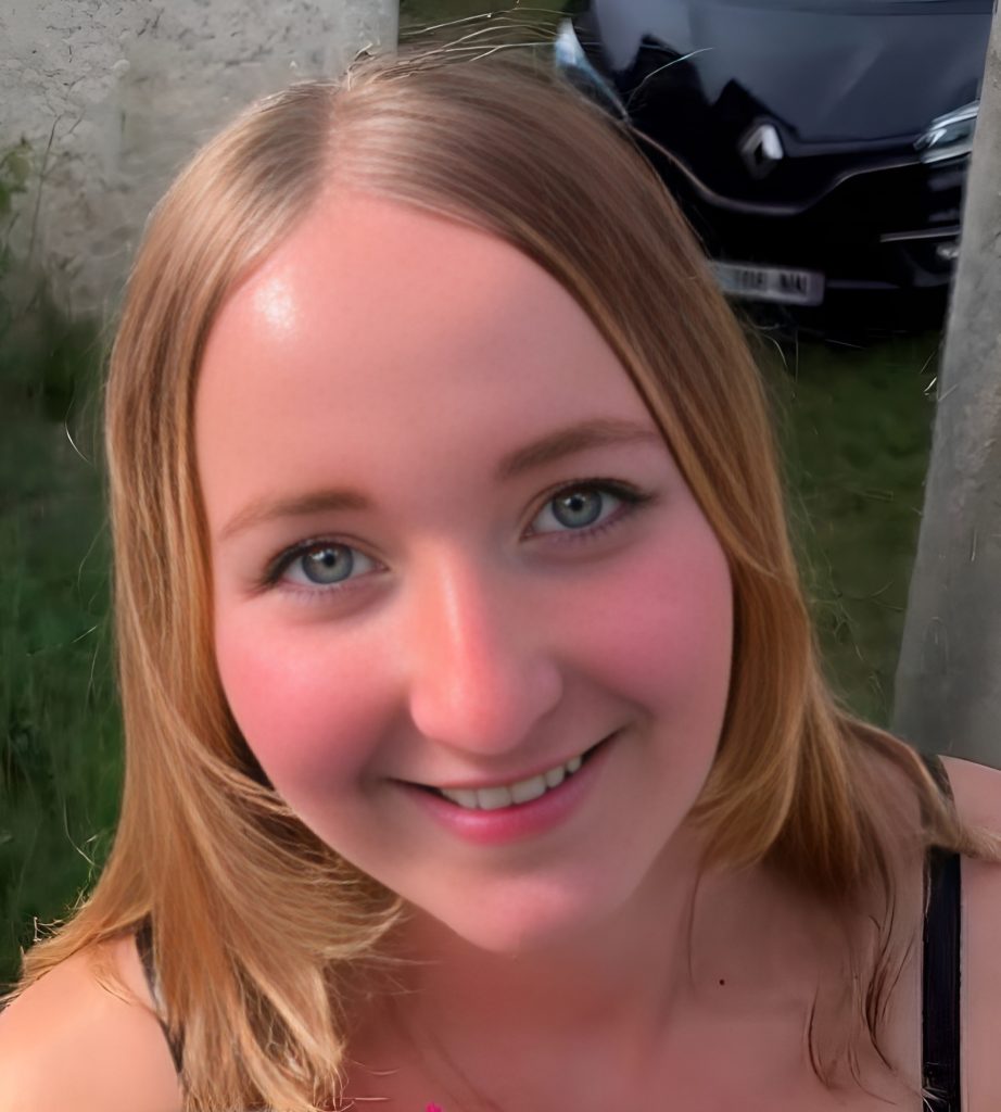 Chloe Chevalier (Actress) Height, Wiki, Biography, Boyfriend, Weight