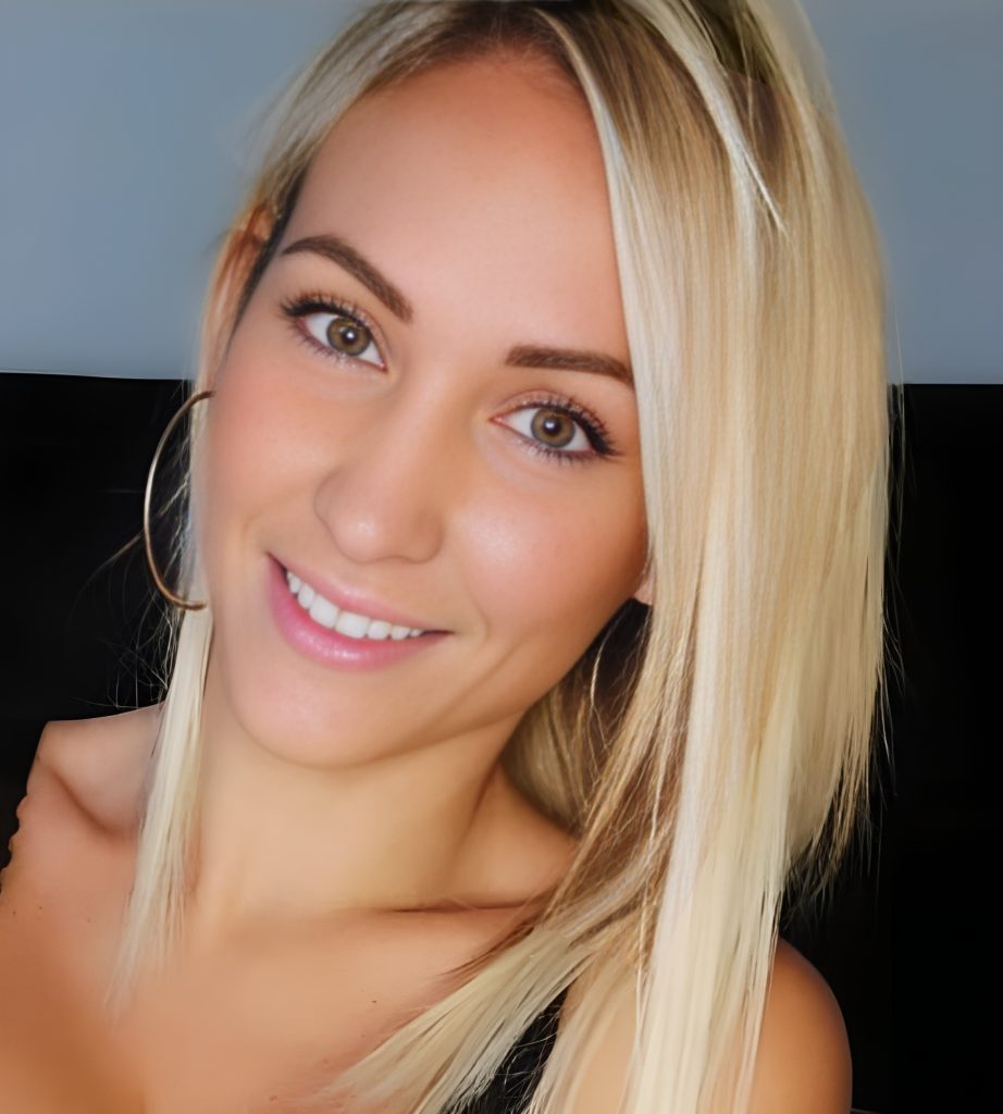 Eva Clement (Actress) Height, Weight, Biography, Boyfriend, Wiki, Age