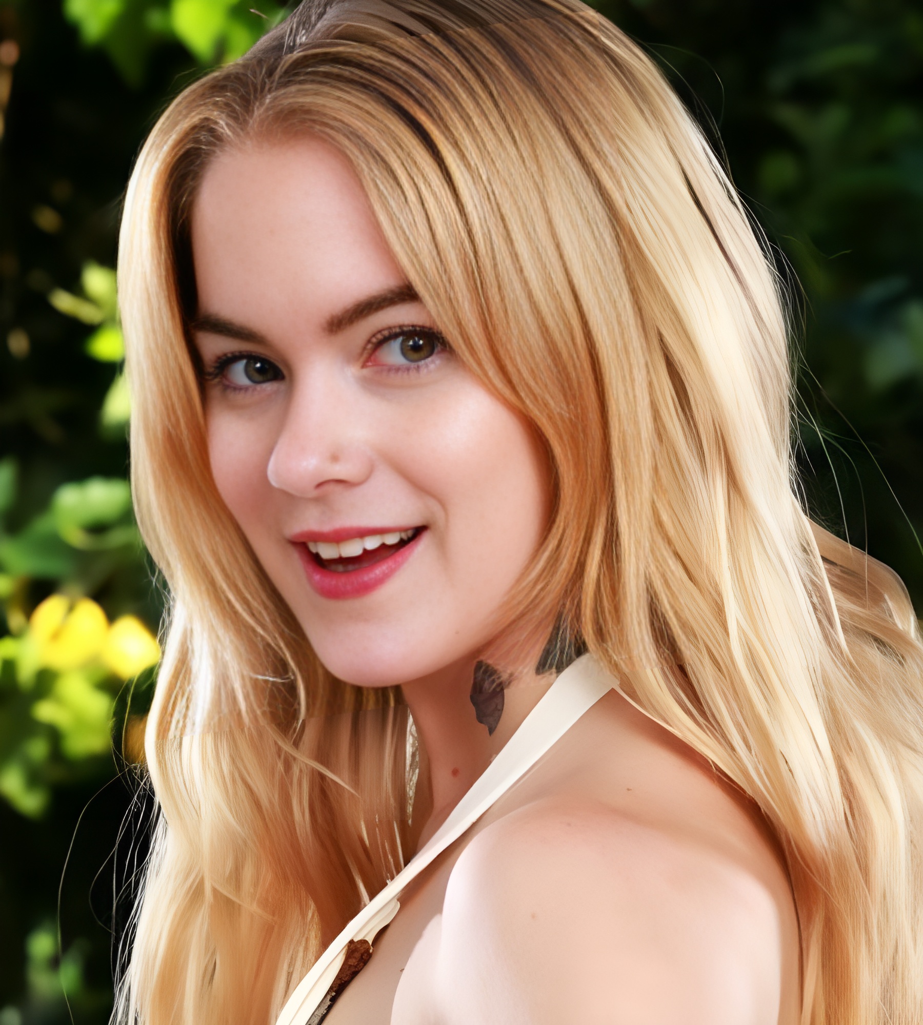 Sage Fox (Actress) Age, Photos, Biography, Boyfriend, Wiki, Height, Weight and More