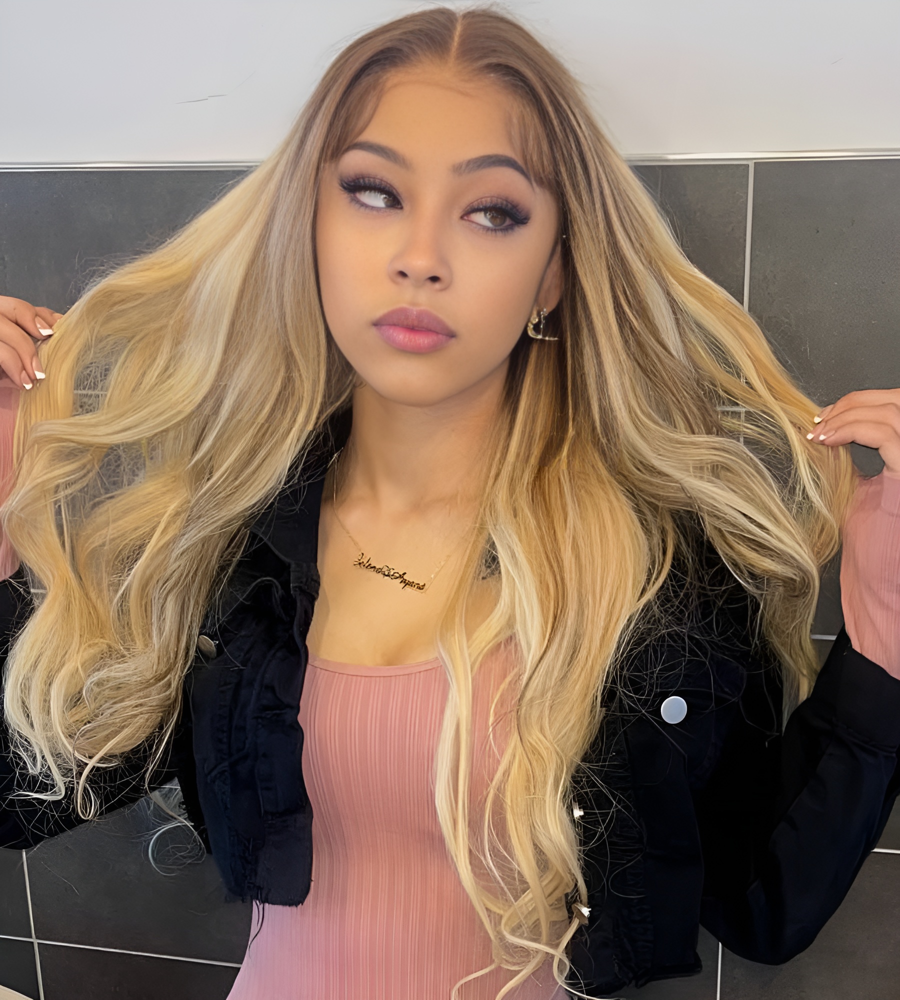 Cassandra Davis: The X Influencer You Need To Know - ug6nc74