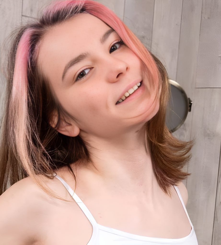 Alice Paradise (Actress) Height, Weight, Age, Videos, Photos, Biography