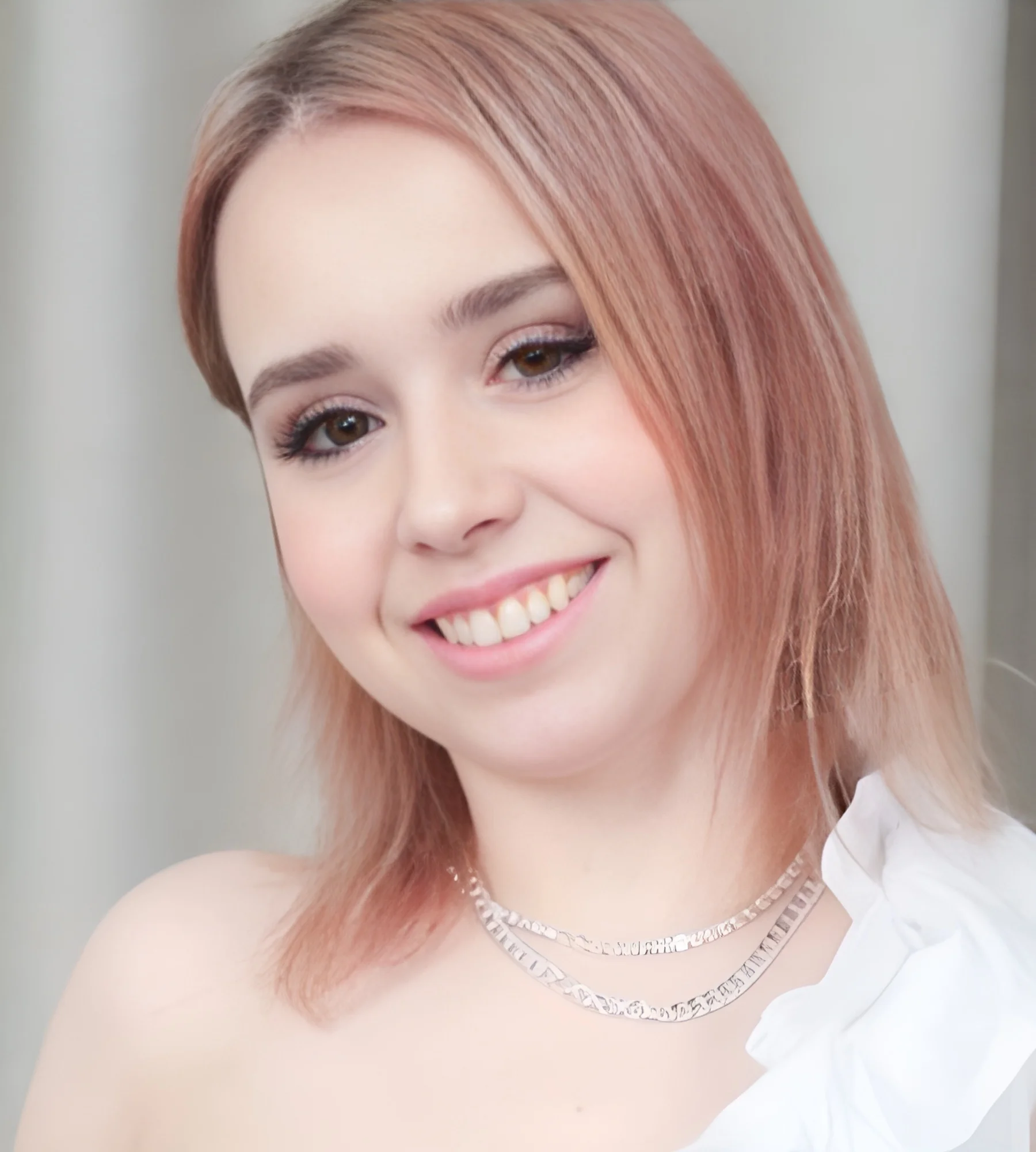 Annasteisa Cherry