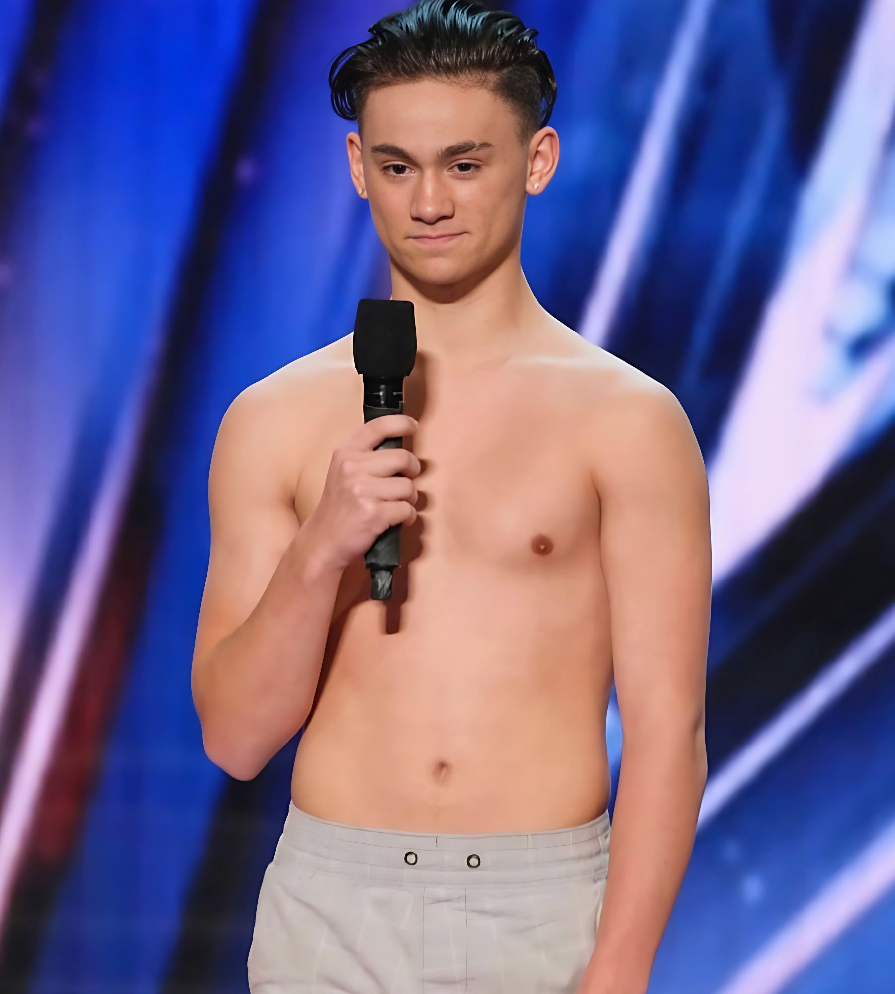 Aidan Bryant (AGT) Wiki, Age, Height, Weight, Net Worth, Girlfriend