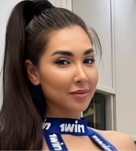 Melanie Queen (Actress) Wiki, Age, Family, Photos, Videos, Biography & More