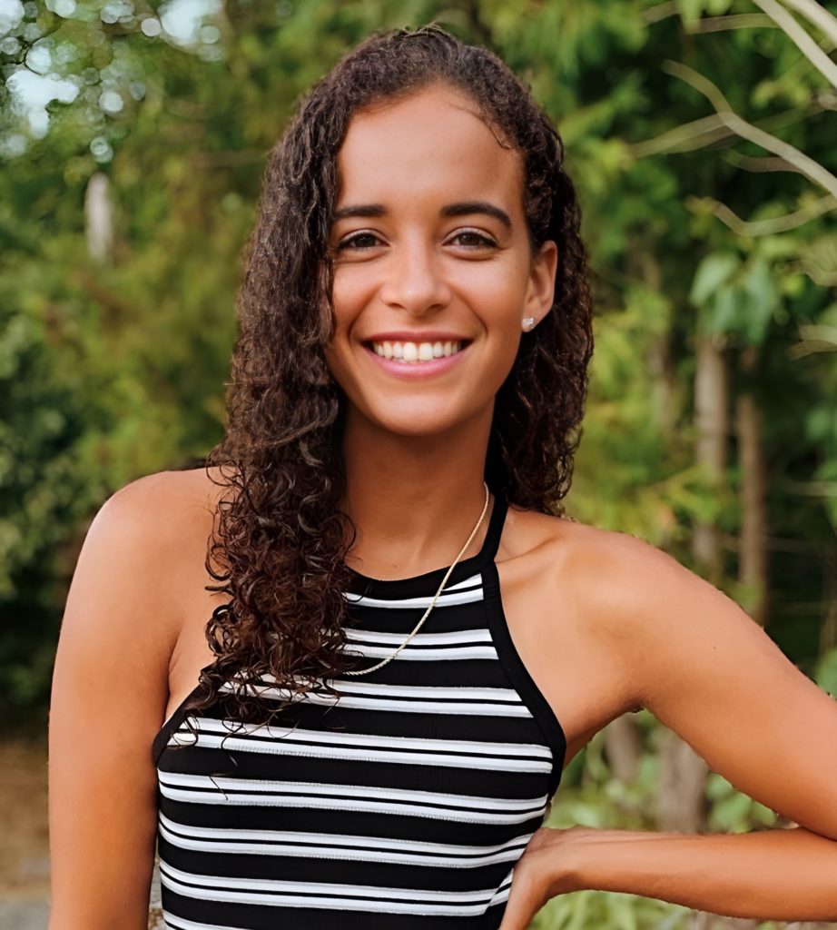 Olivia Lewis (Bachelor in Paradise) Wiki, Age, Family, Ethnicity, Net