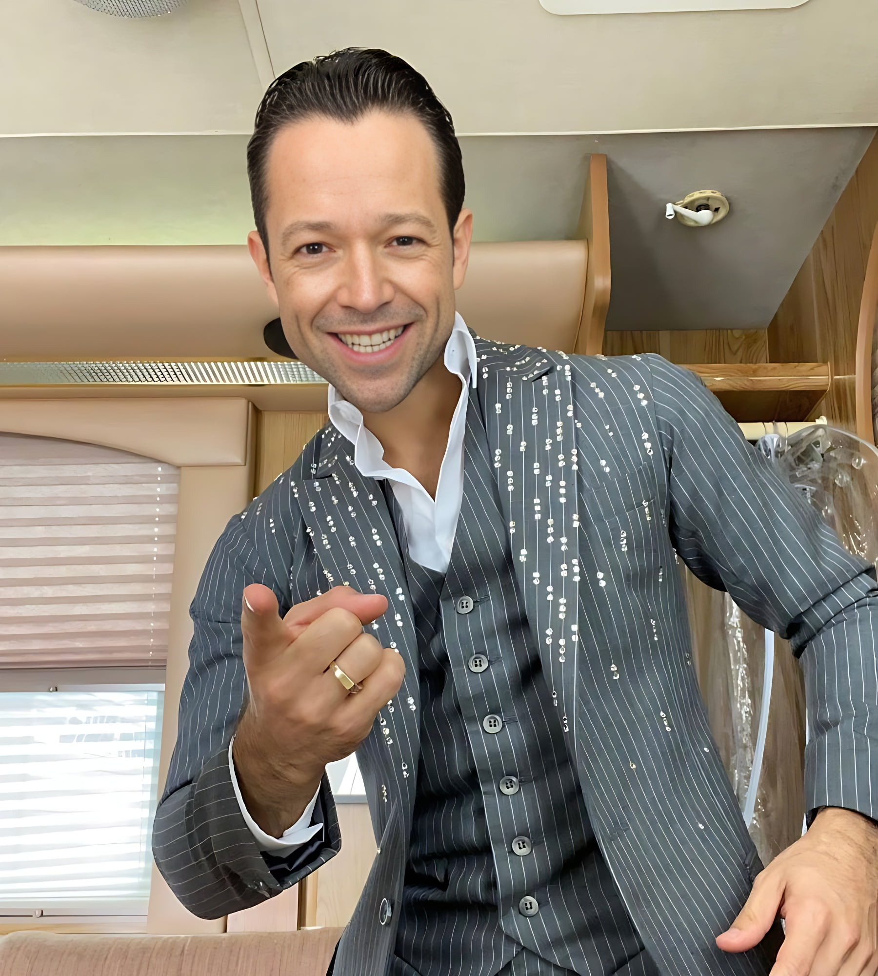 Pasha Pashkov (DWTS) Age, Wiki, Biography, Girlfriend, Ethnicity, Net